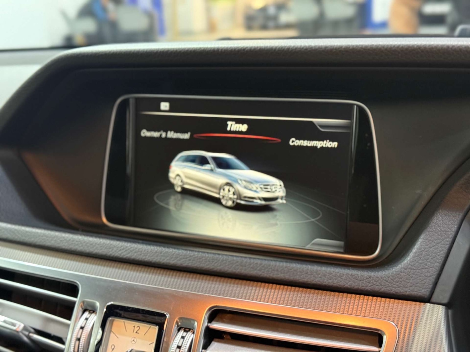 Used Mercedes-Benz E-Class 2015 for sale - 76080216: Photo 45