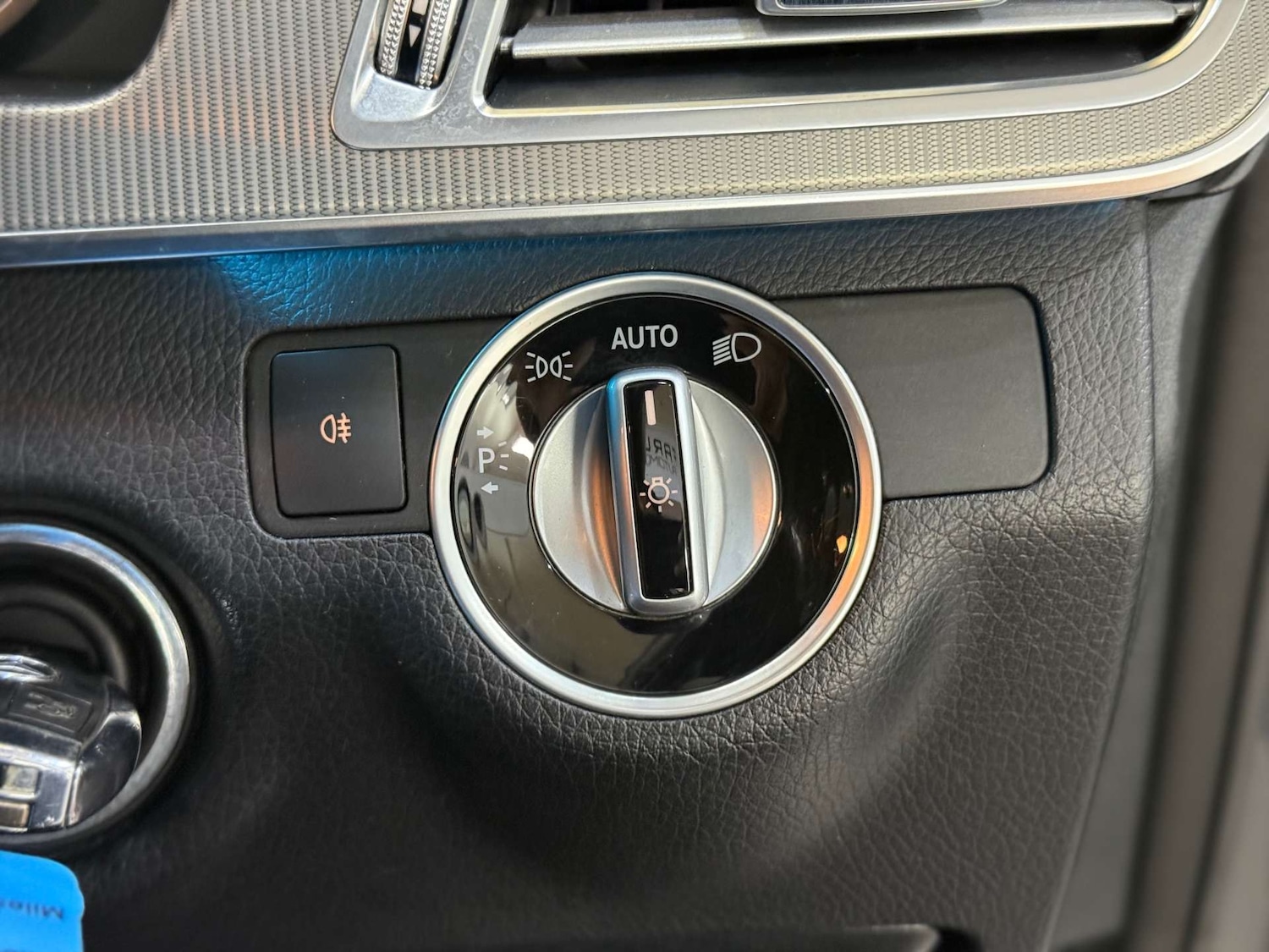 Used Mercedes-Benz E-Class 2015 for sale - 76080216: Photo 62