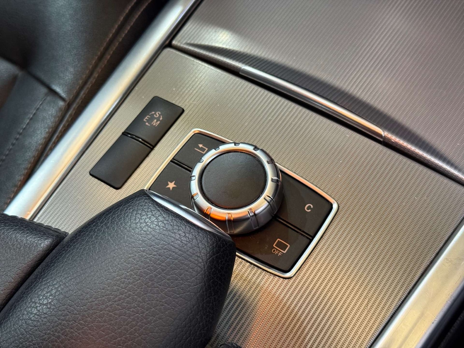 Used Mercedes-Benz E-Class 2015 for sale - 76080216: Photo 65