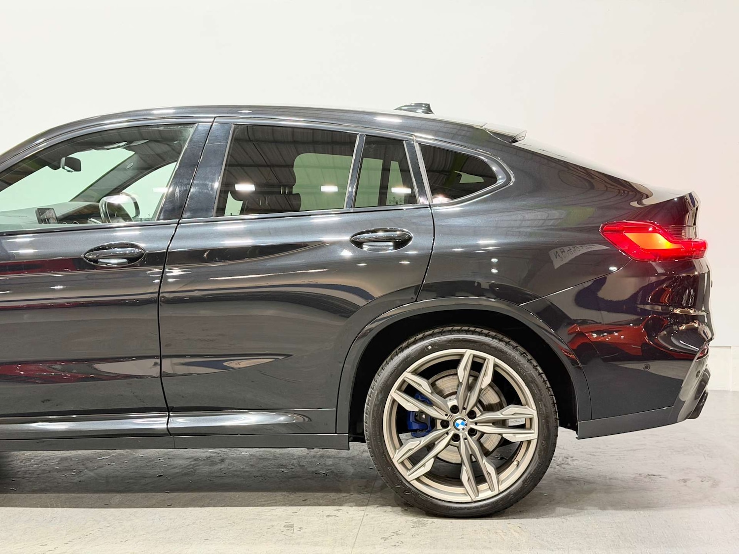 Used BMW X4 2018 for sale - 77047475: Photo 11