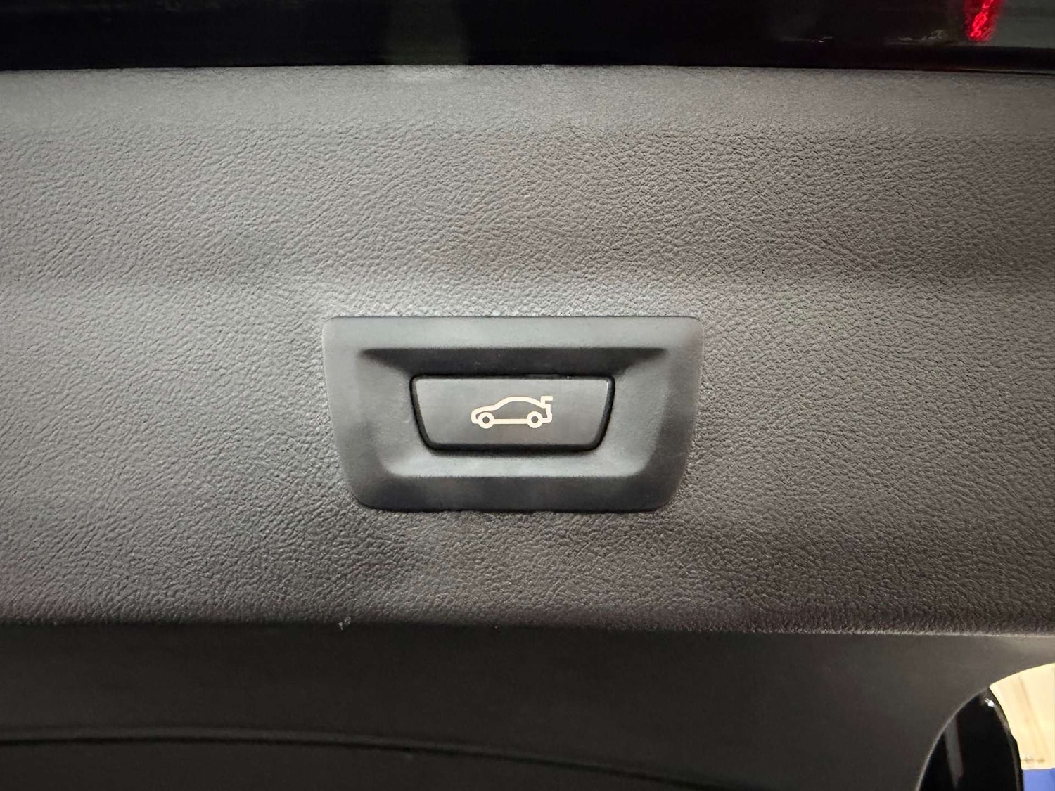 Used BMW X4 2018 for sale - 77047475: Photo 45