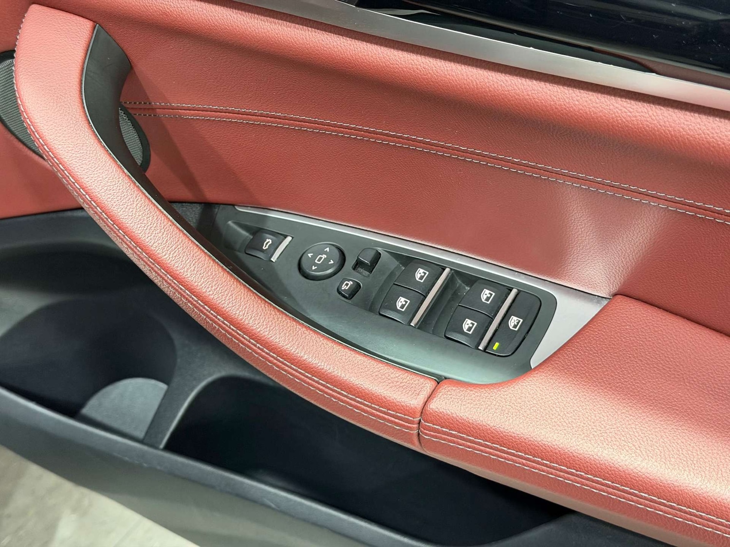 Used BMW X4 2018 for sale - 77047475: Photo 54