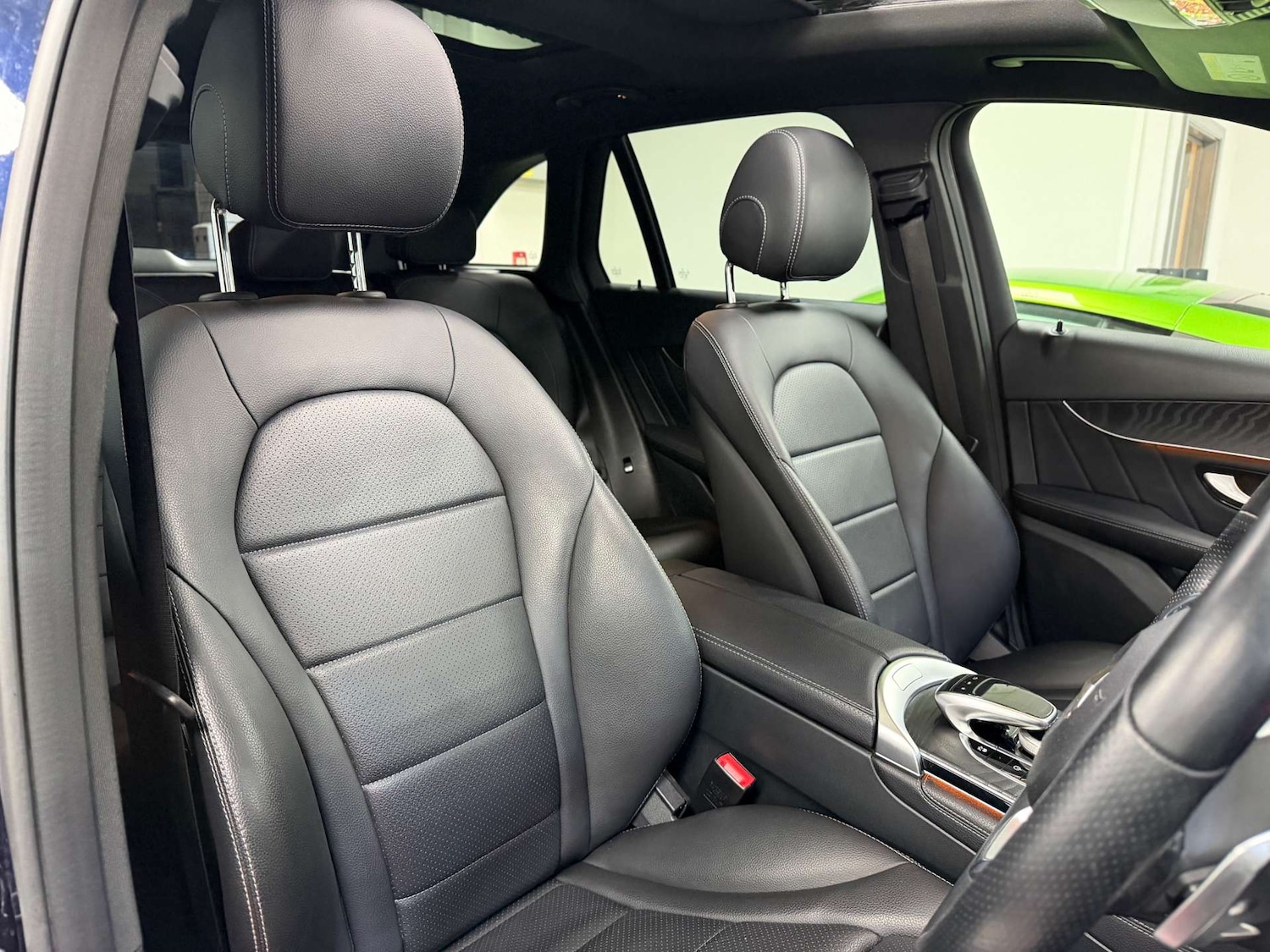 Used Mercedes-Benz GLC 2018 for sale - 76571351: Photo 30