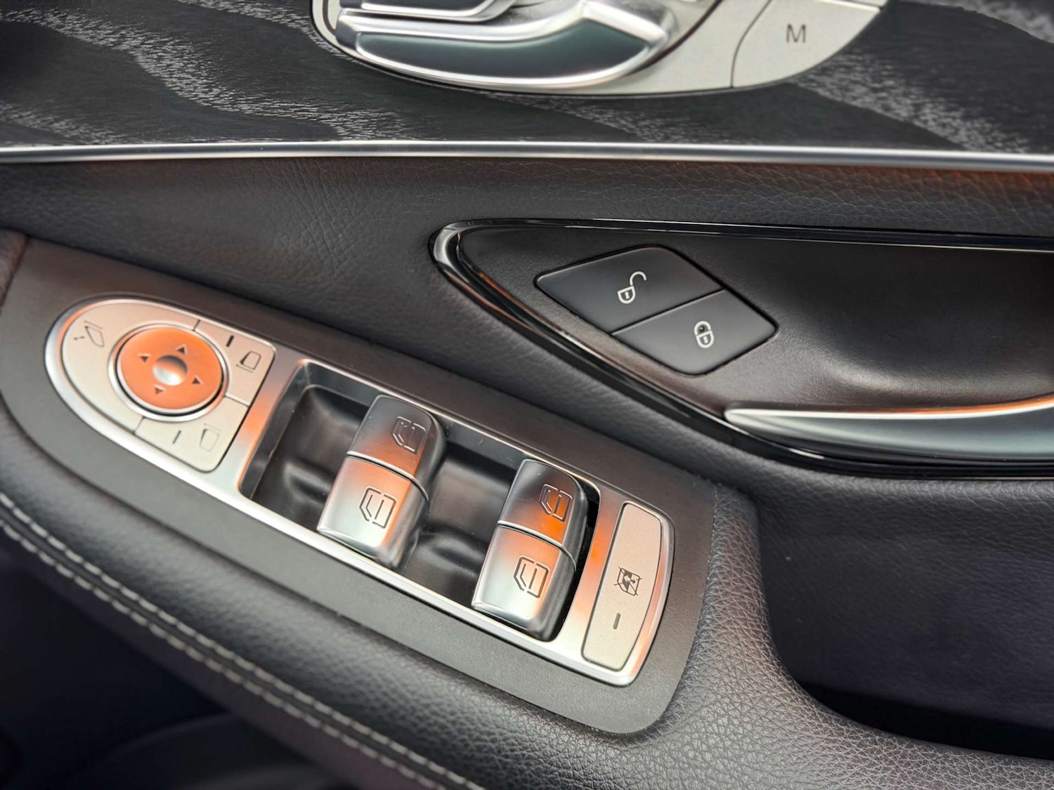 Used Mercedes-Benz GLC 2018 for sale - 76571351: Photo 54