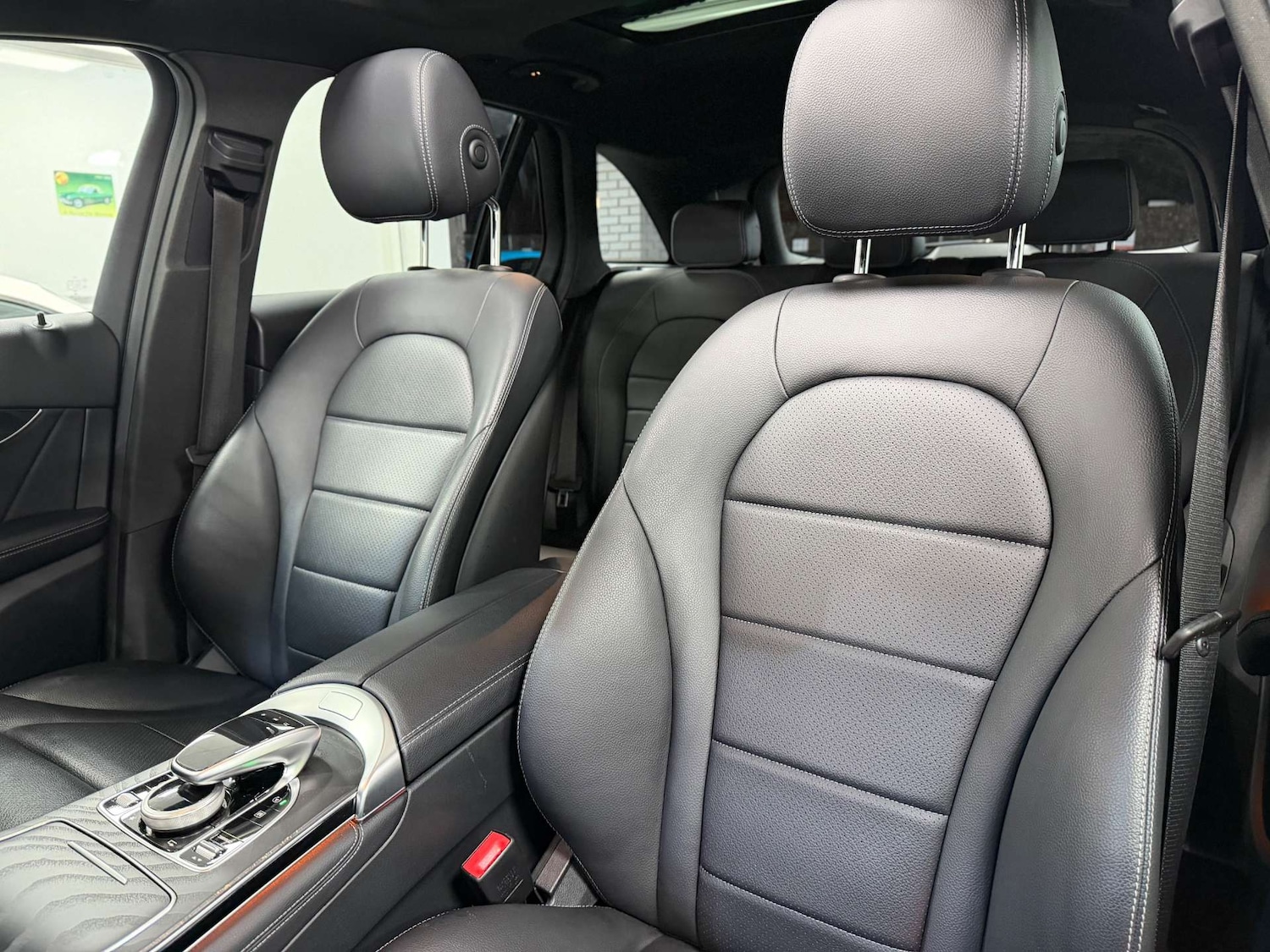 Used Mercedes-Benz GLC 2018 for sale - 76571351: Photo 6