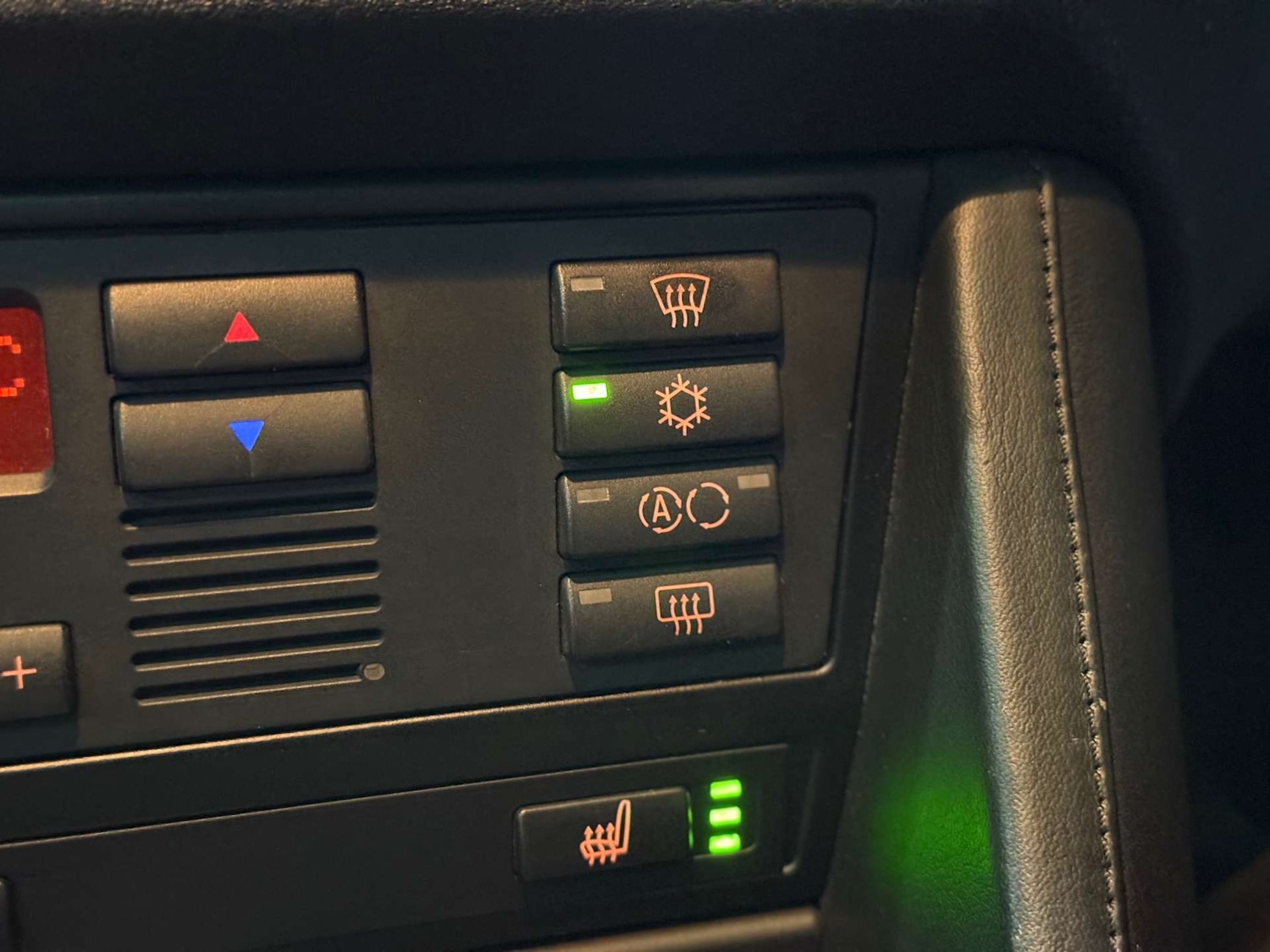 Vehicle 60