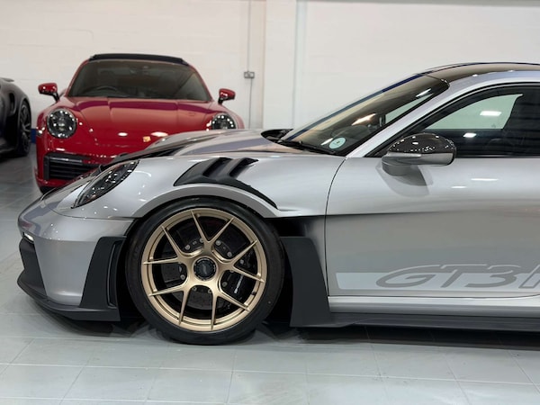 Used Porsche 911 2024 for sale - 76193415: Photo 17