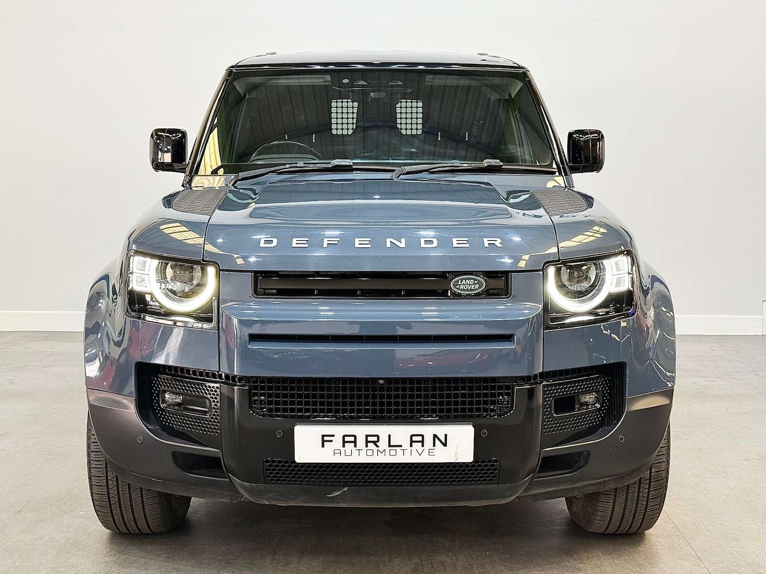 Used Land Rover Defender 2021 for sale - 76601919: Photo 11