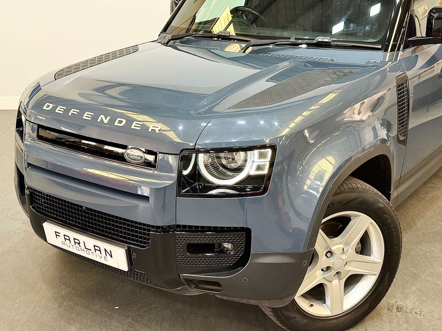 Used Land Rover Defender 2021 for sale - 76601919: Photo 12