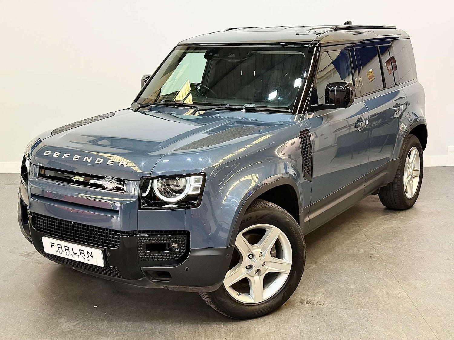 Used Land Rover Defender 2021 for sale - 76601919: Photo 14