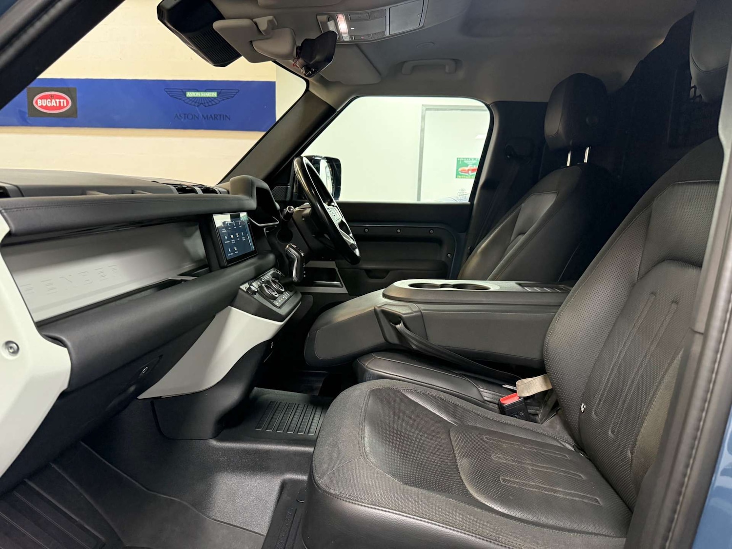 Used Land Rover Defender 2021 for sale - 76601919: Photo 34