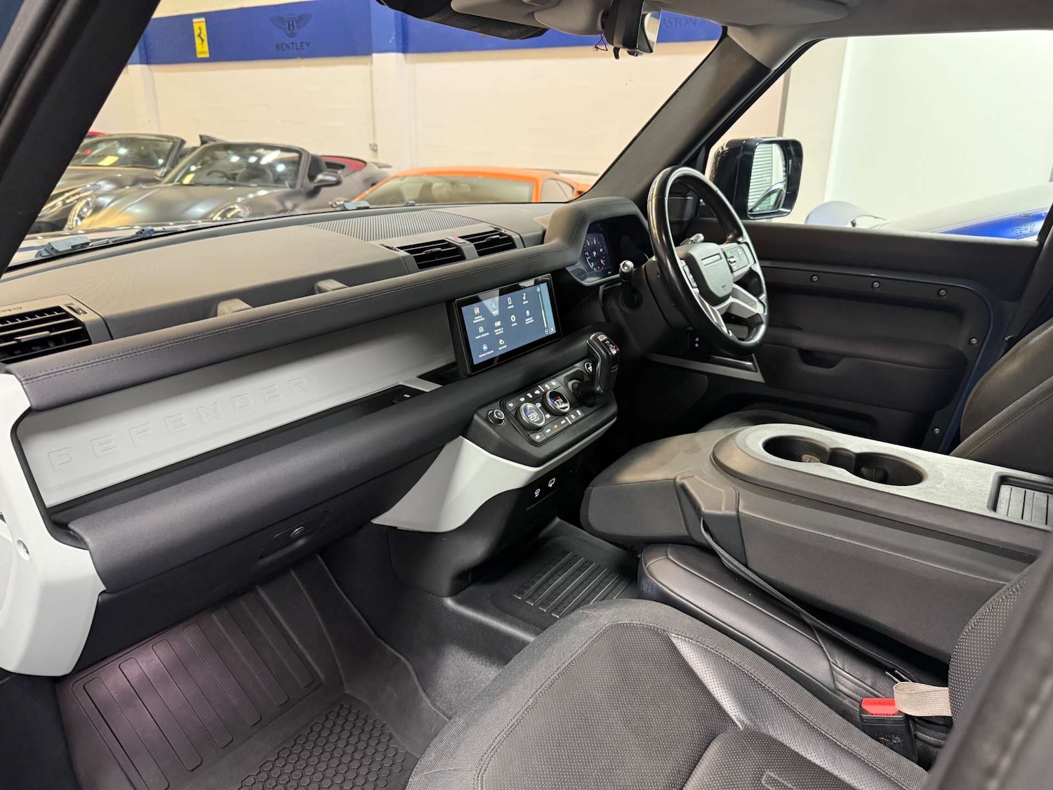 Used Land Rover Defender 2021 for sale - 76601919: Photo 35