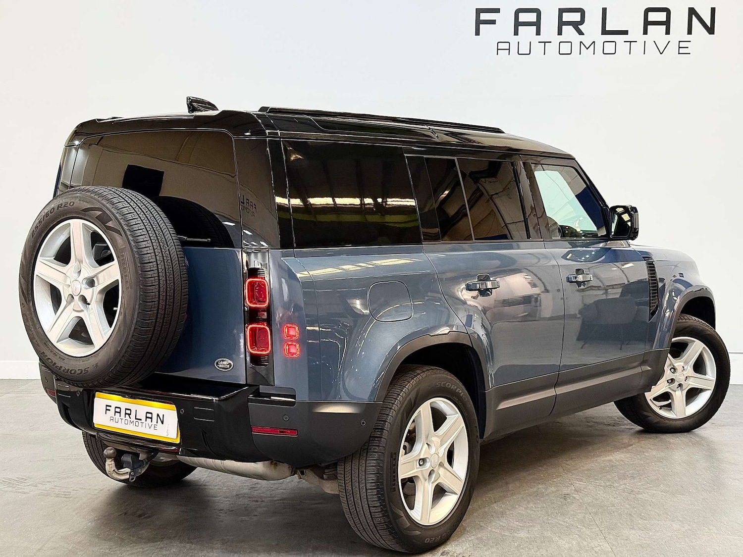 Used Land Rover Defender 2021 for sale - 76601919: Photo 4