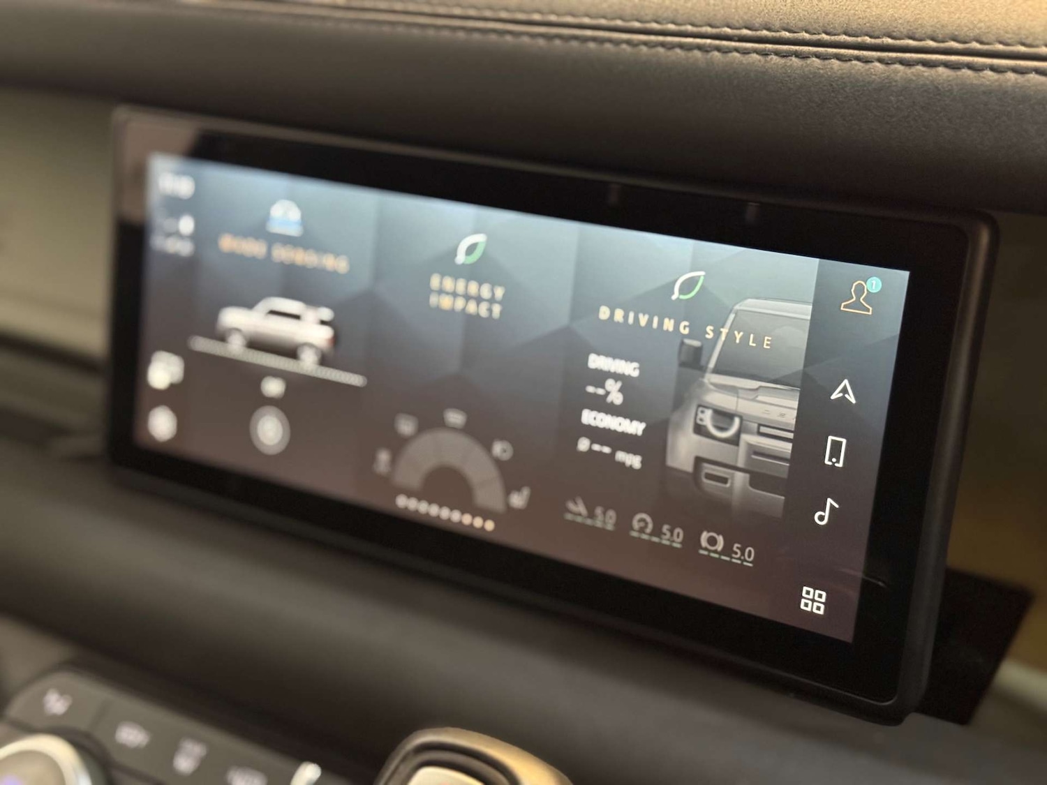 Used Land Rover Defender 2021 for sale - 76601919: Photo 40