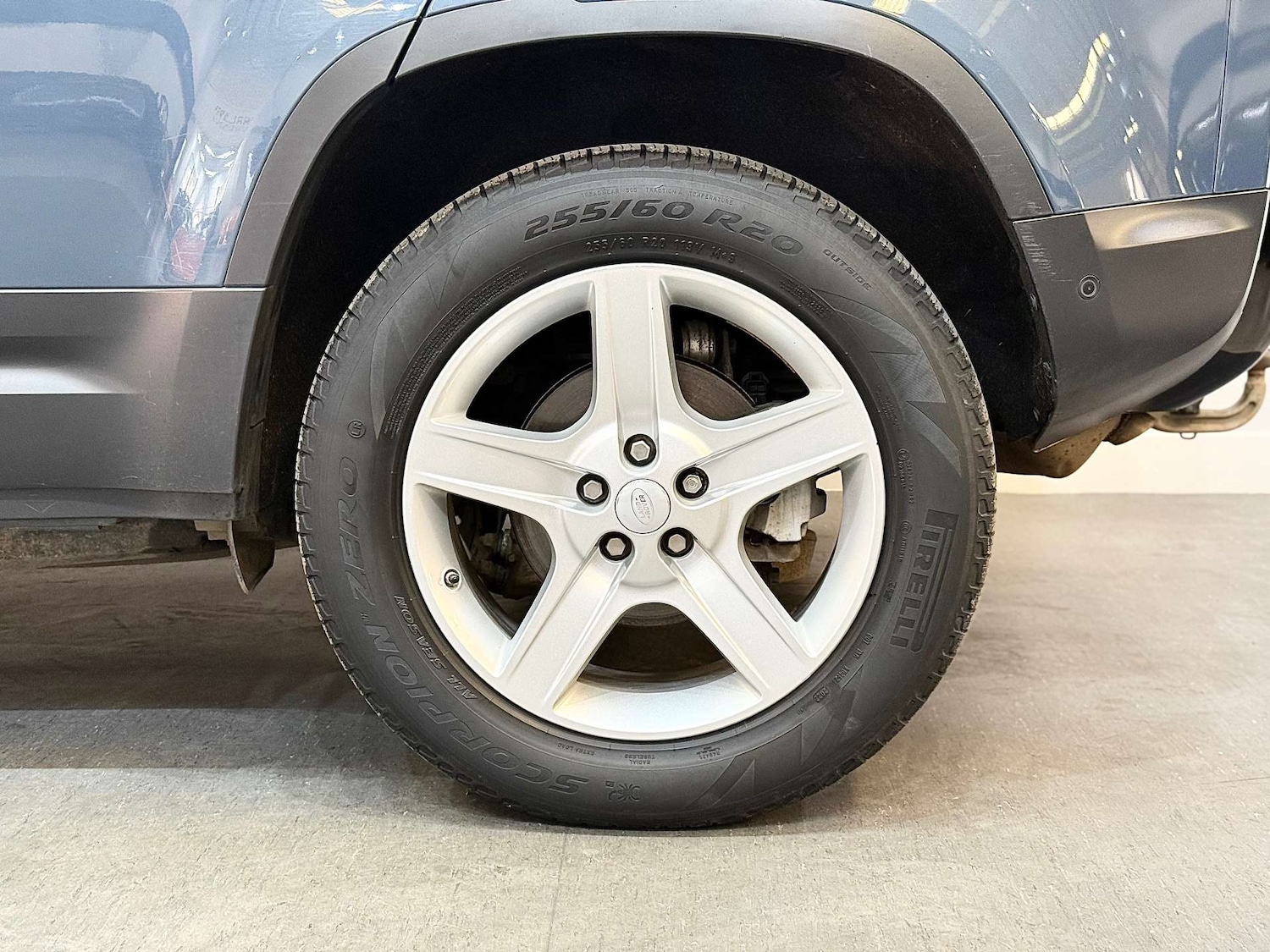 Used Land Rover Defender 2021 for sale - 76601919: Photo 43