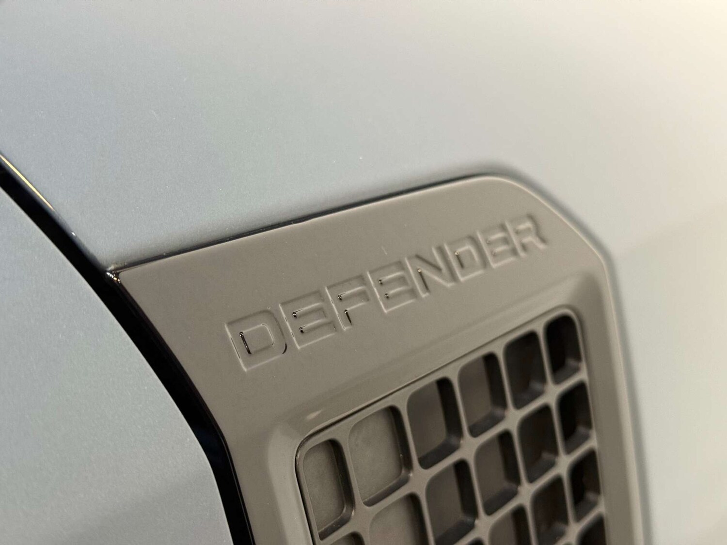 Used Land Rover Defender 2021 for sale - 76601919: Photo 44