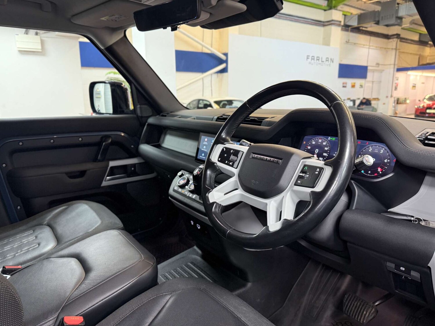 Used Land Rover Defender 2021 for sale - 76601919: Photo 56