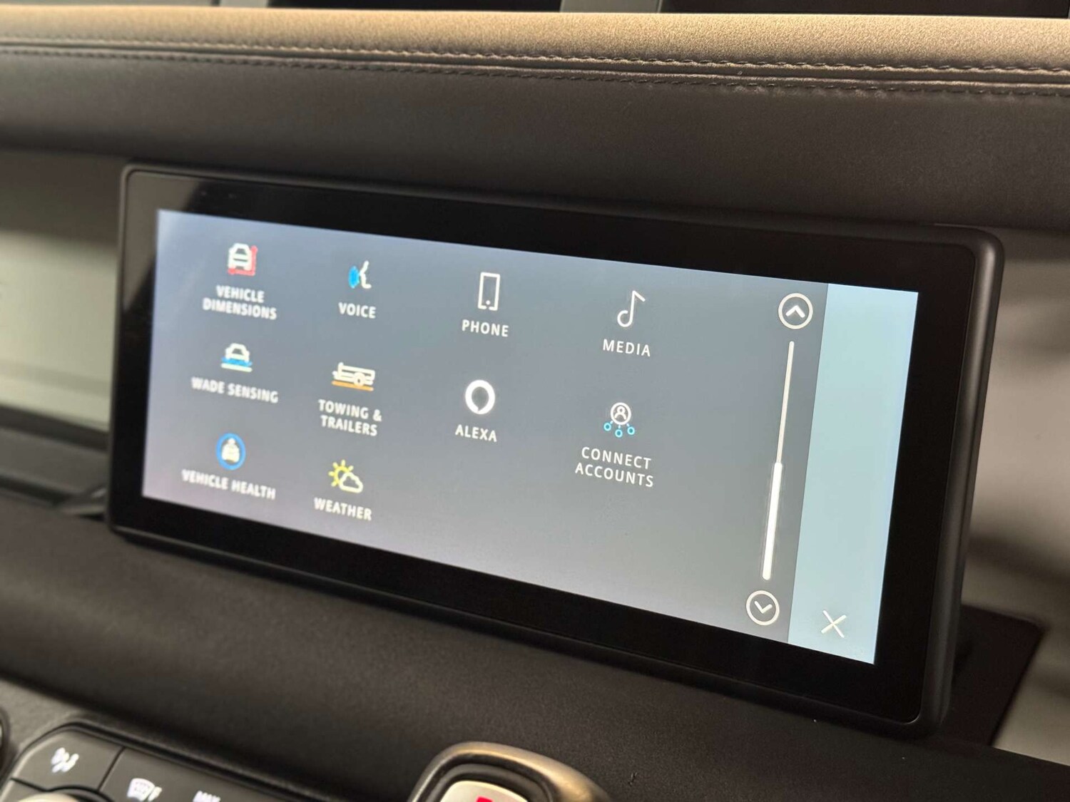 Used Land Rover Defender 2021 for sale - 76601919: Photo 59