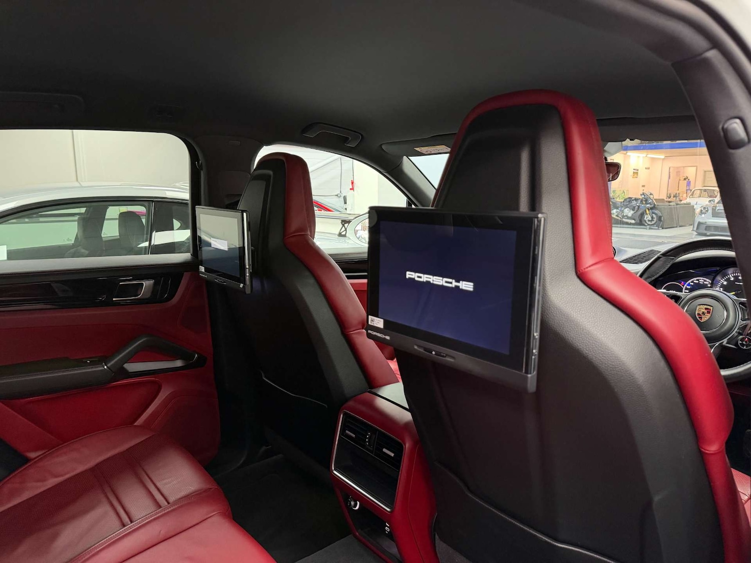 Used Porsche Cayenne 2020 for sale - 77136380: Photo 39