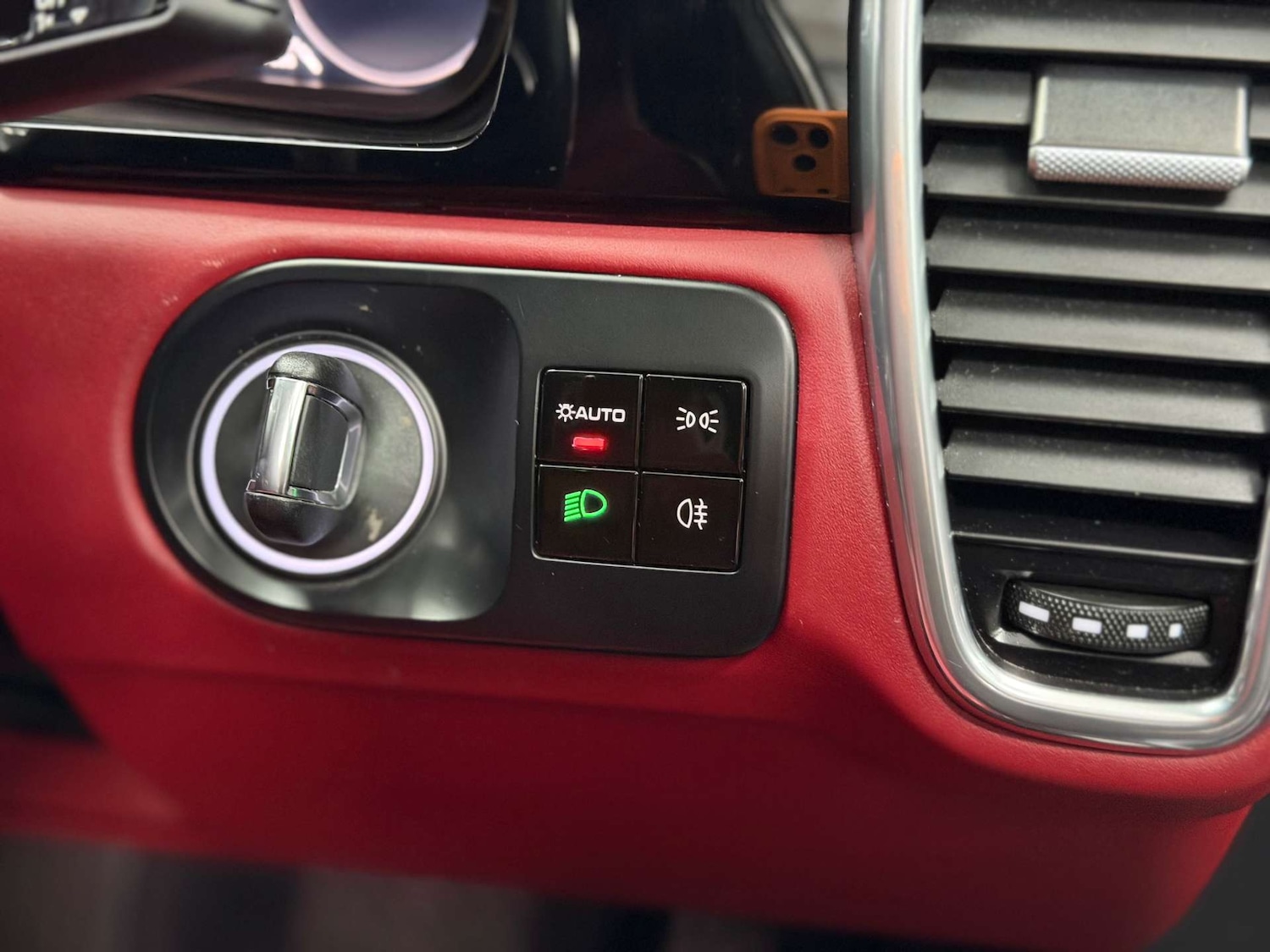 Used Porsche Cayenne 2020 for sale - 77136380: Photo 50