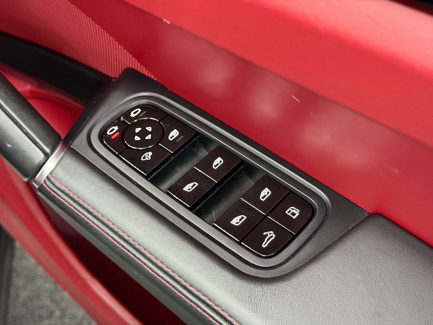 Used Porsche Cayenne 2020 for sale - 77136380: Photo 52