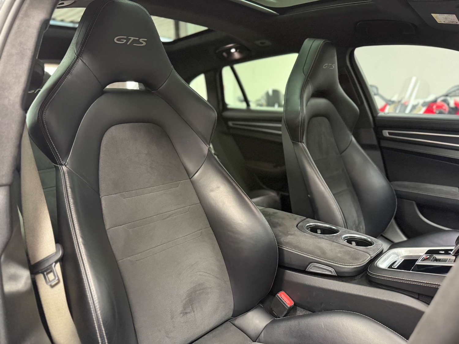 Used Porsche Panamera 2019 for sale - 77072221: Photo 32