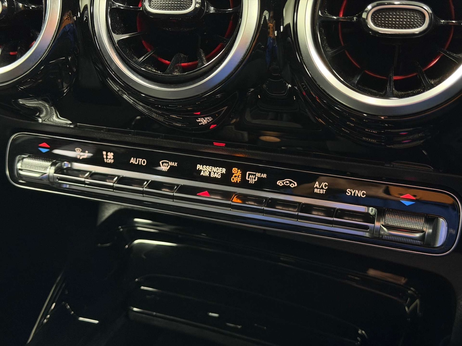 Used Mercedes-Benz A-Class 2019 for sale - 76556020: Photo 56