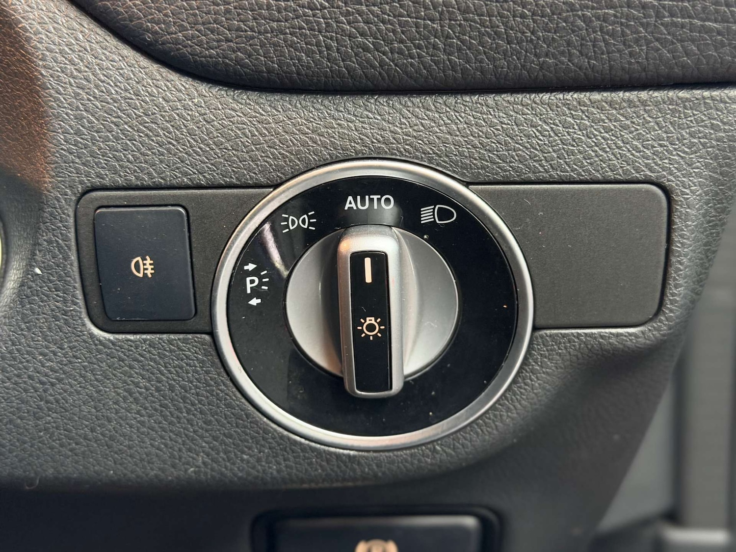 Used Mercedes-Benz CLA 2017 for sale - 76533552: Photo 67