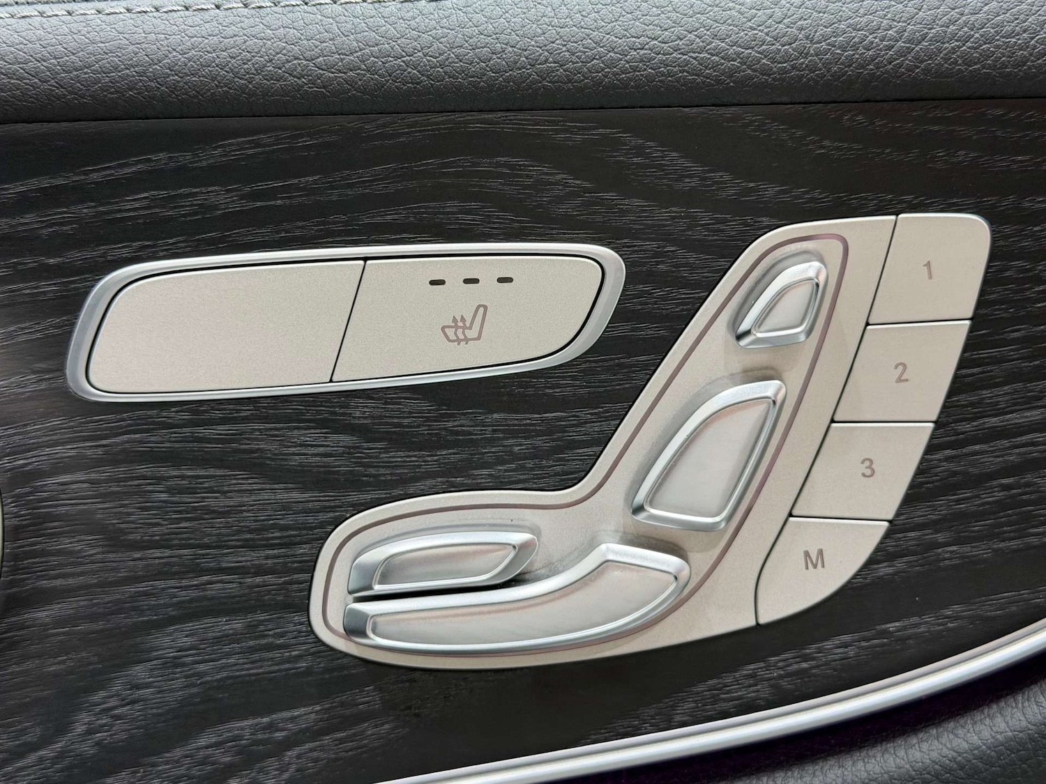 Used Mercedes-Benz E Class 2019 for sale - 76830228: Photo 31