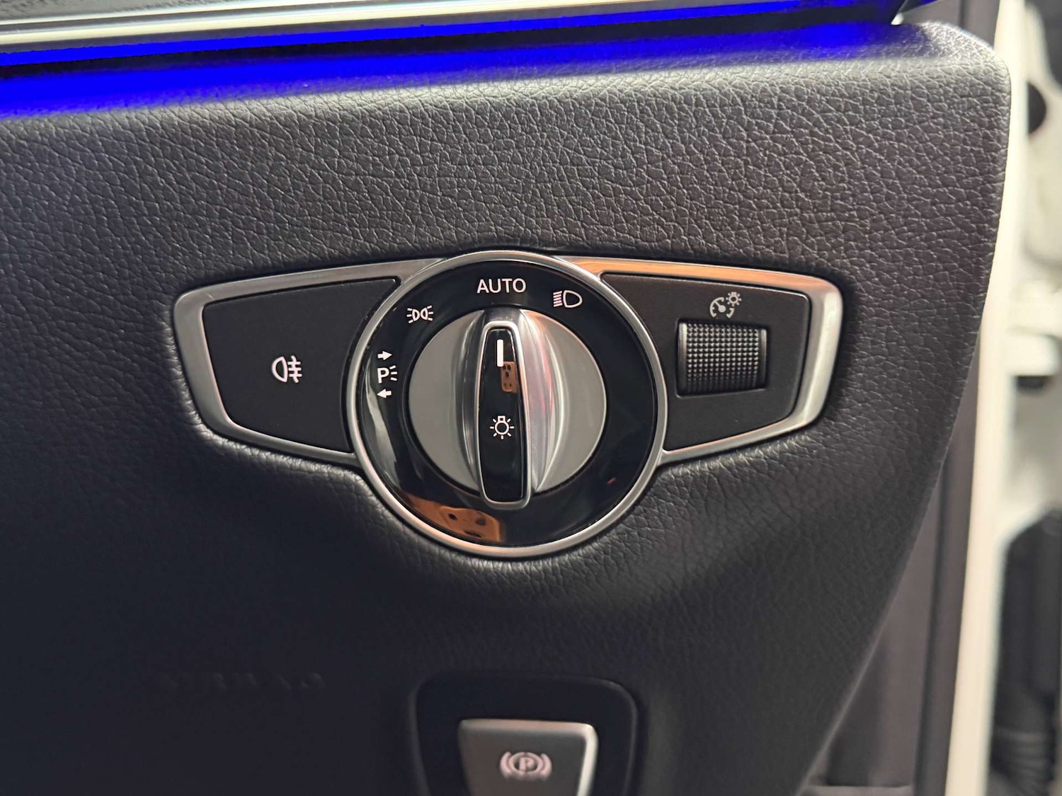 Used Mercedes-Benz E Class 2019 for sale - 76830228: Photo 41