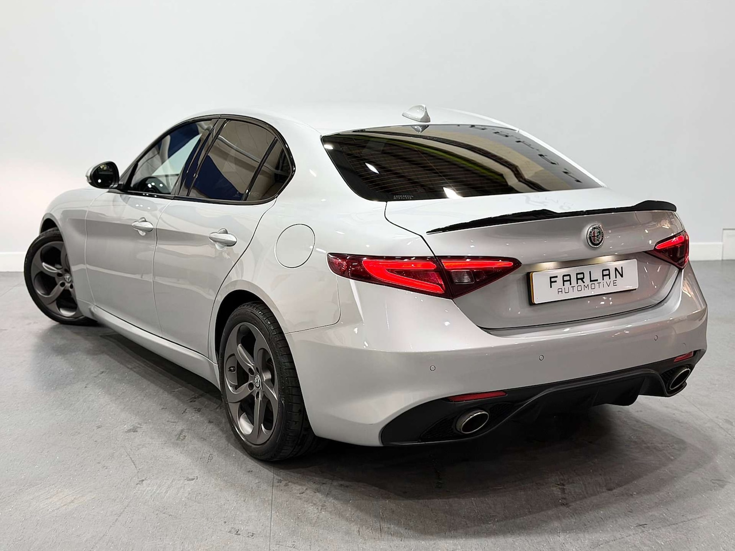 Used Alfa Romeo Giulia 2017 for sale - 76453799: Photo 32