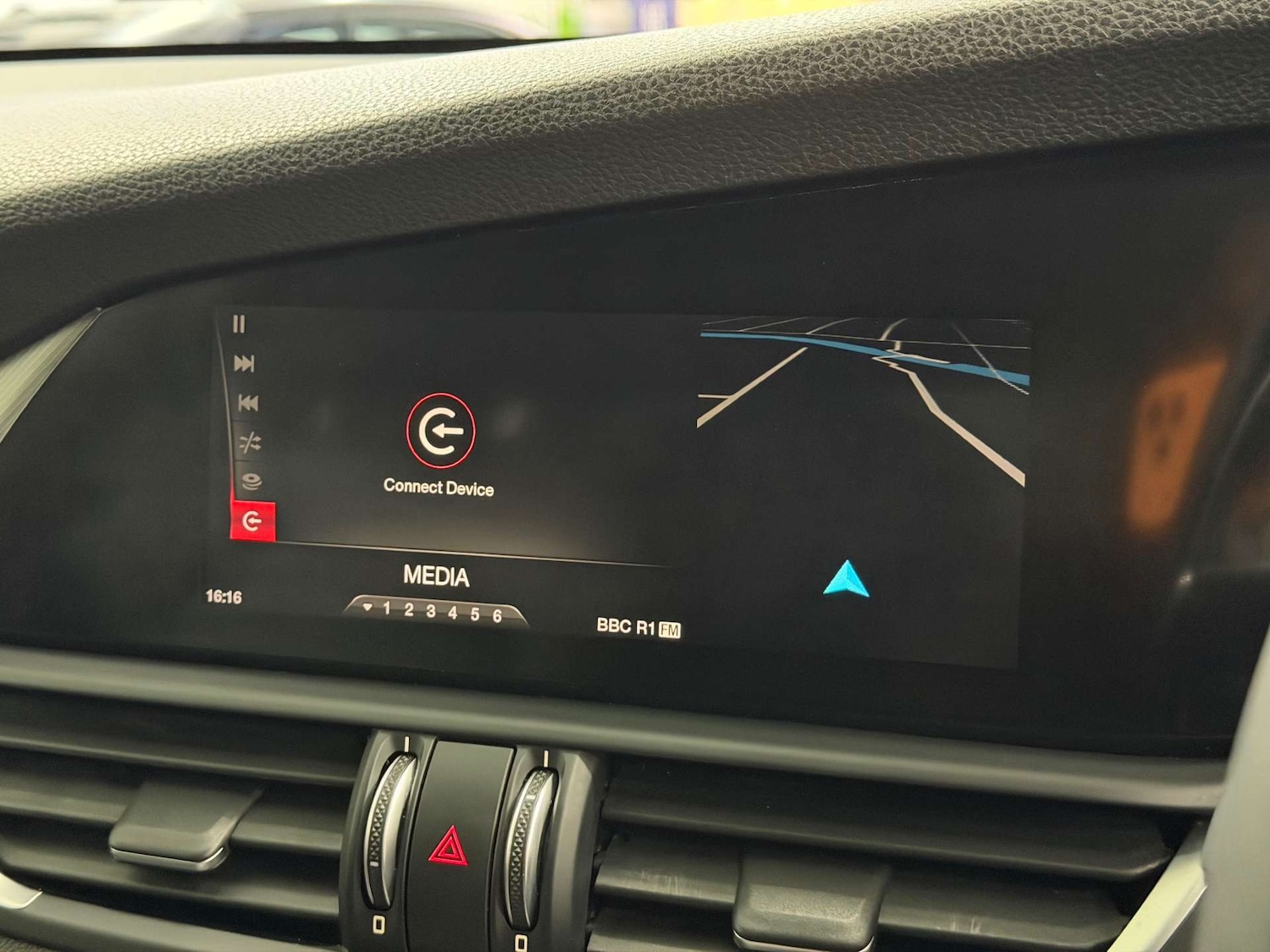 Used Alfa Romeo Giulia 2017 for sale - 76453799: Photo 50