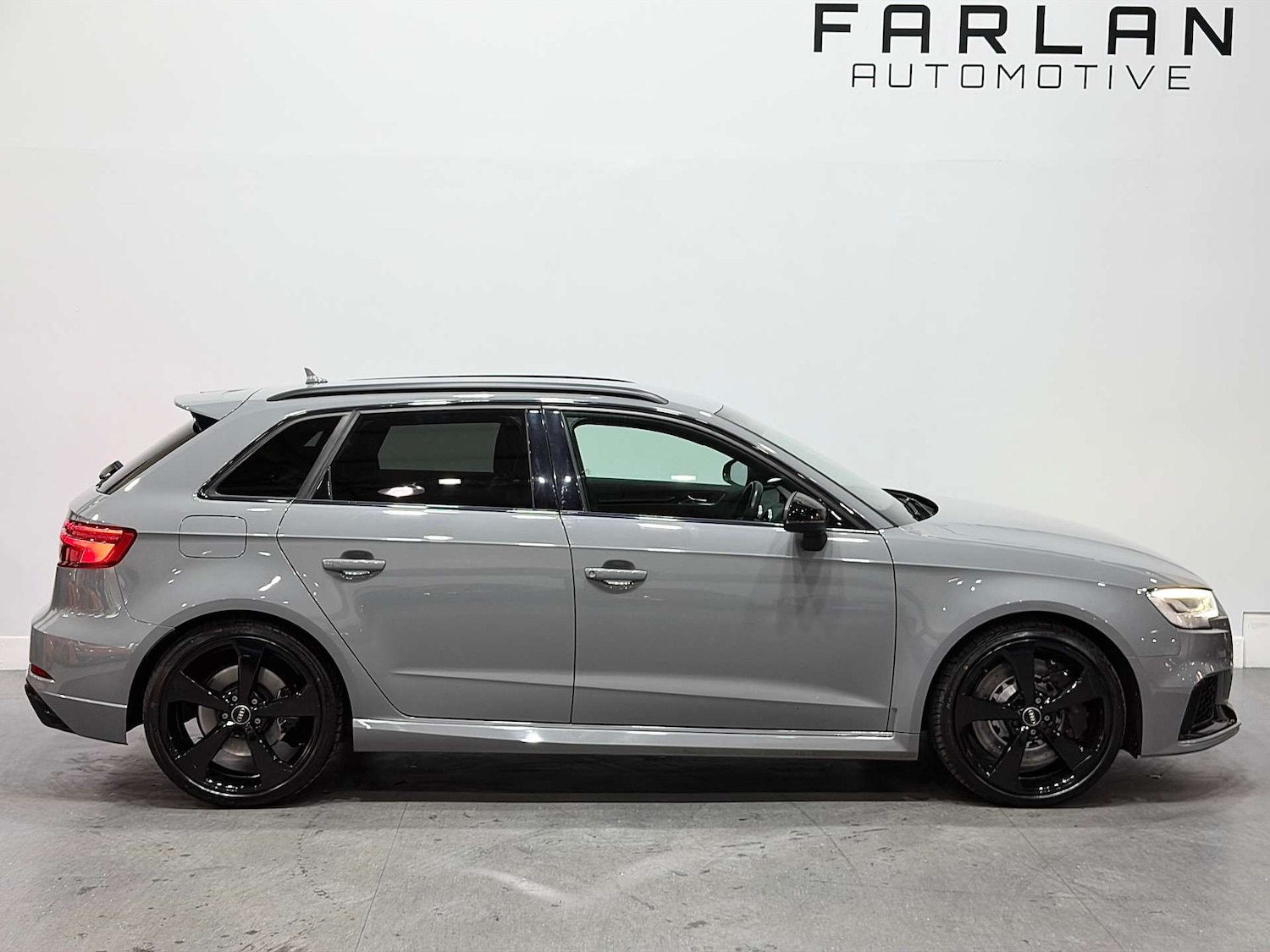 Used Audi RS3 2017 for sale - 76698005: Photo 19
