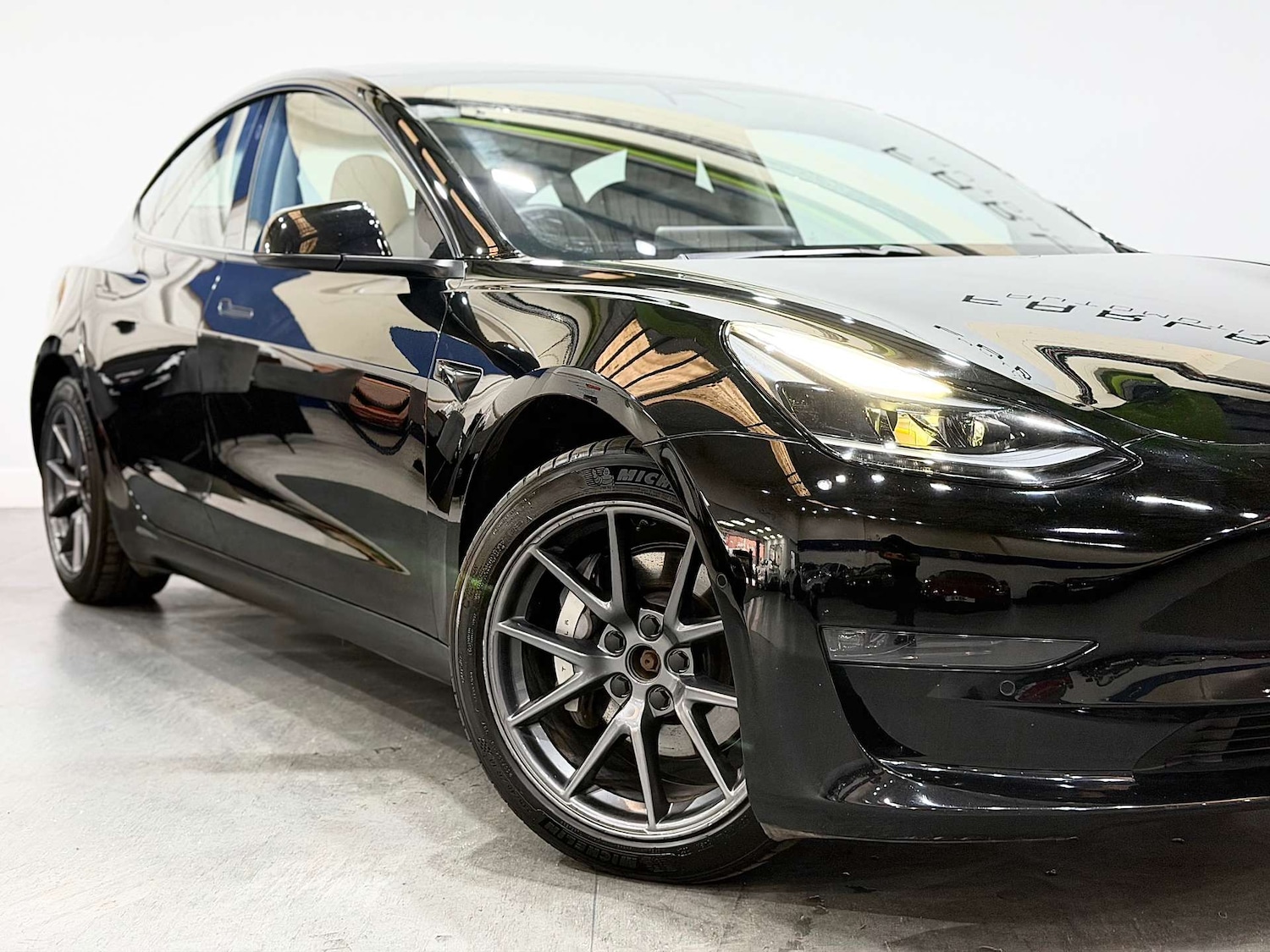 Used Tesla Model 3 2021 for sale - 76449803: Photo 8