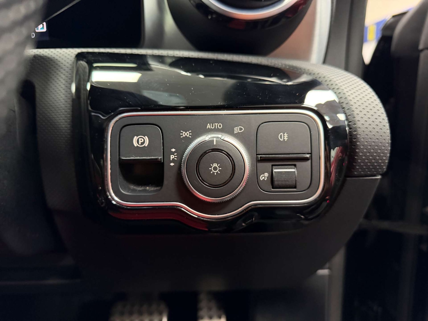 Used Mercedes-Benz CLA 2021 for sale - 76830225: Photo 40