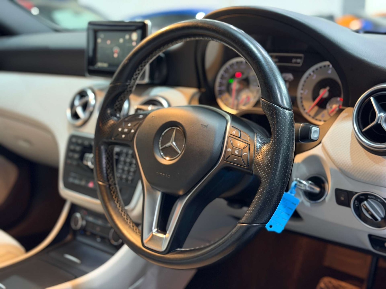 Used Mercedes-Benz A-Class 2015 for sale - 77184853: Photo 47