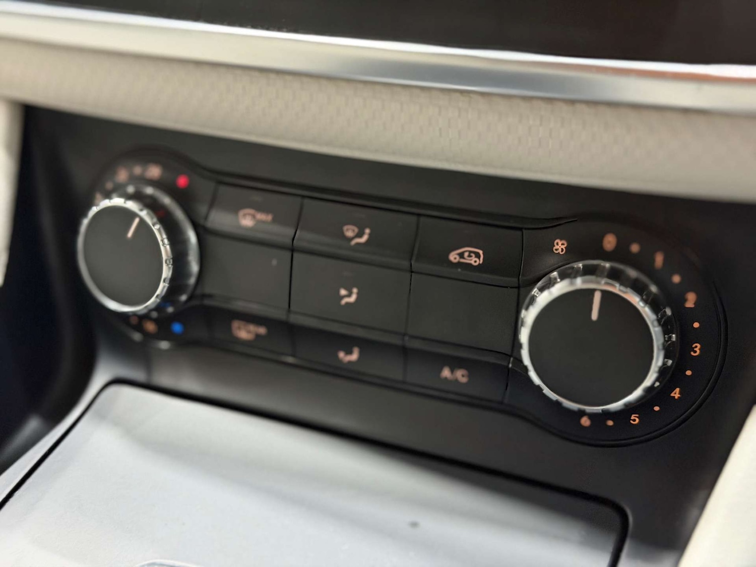 Used Mercedes-Benz A-Class 2015 for sale - 77184853: Photo 54