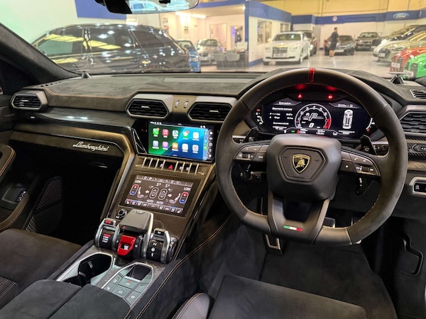 Used Lamborghini Urus 2023 for sale - 75634075: Photo 2