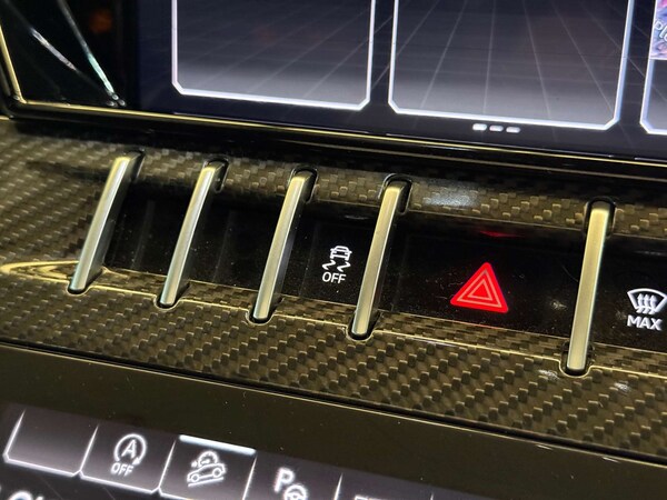 Used Lamborghini Urus 2023 for sale - 75634075: Photo 51