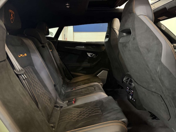 Used Lamborghini Urus 2023 for sale - 75634075: Photo 76