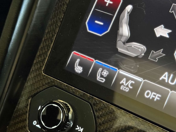 Used Lamborghini Urus 2023 for sale - 75634075: Photo 83