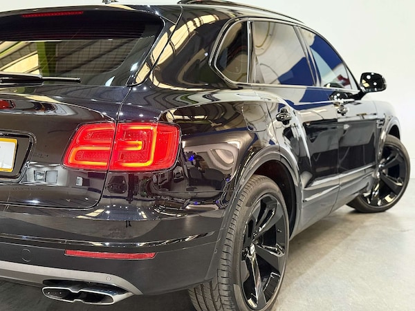 Used Bentley Bentayga 2017 for sale - 75634131: Photo 29