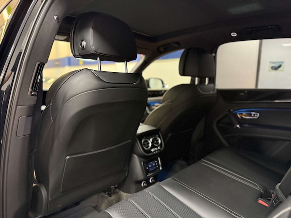 Used Bentley Bentayga 2017 for sale - 75634131: Photo 40