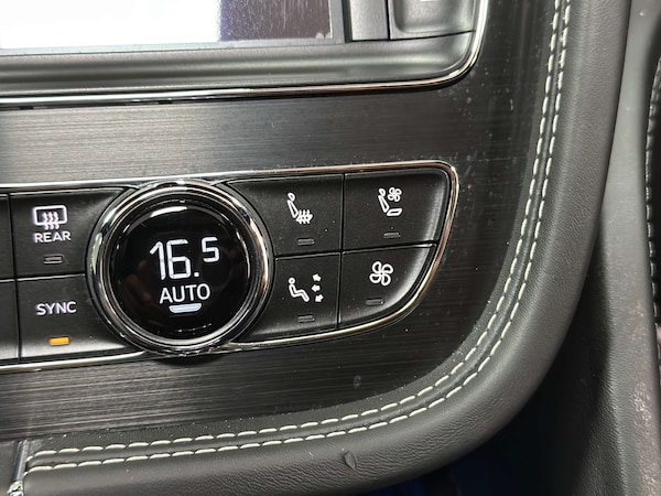 Used Bentley Bentayga 2017 for sale - 75634131: Photo 59