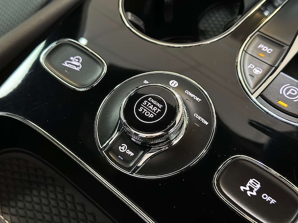 Used Bentley Bentayga 2017 for sale - 75634131: Photo 63