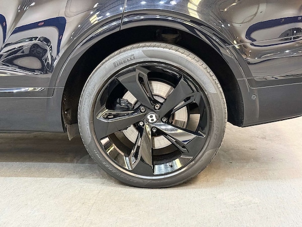 Used Bentley Bentayga 2017 for sale - 75634131: Photo 67