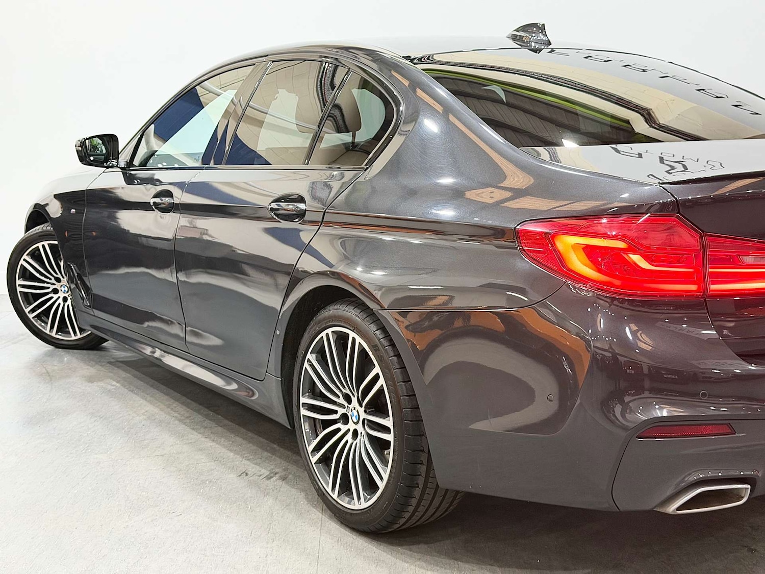 Used BMW 5 Series 2019 for sale - 76614743: Photo 30