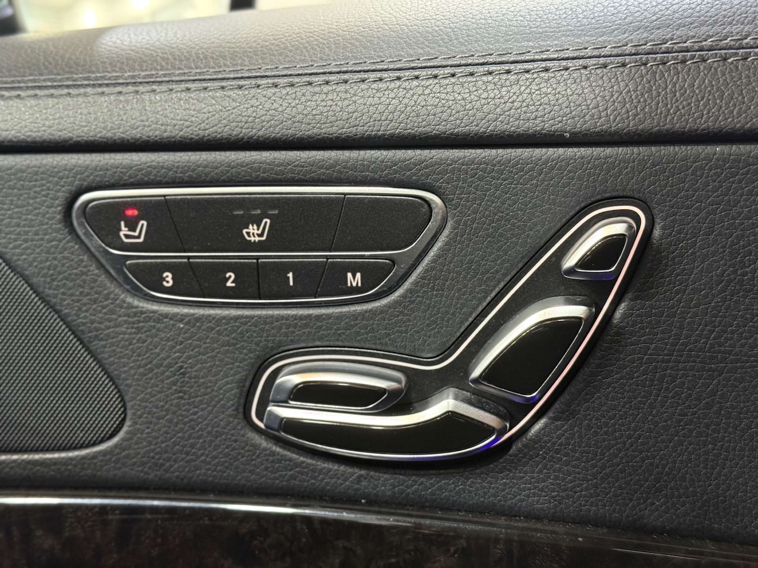 Used Mercedes-Benz S Class 2018 for sale - 76601666: Photo 65