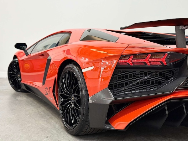Used Lamborghini Aventador 2017 for sale - 75634074: Photo 25