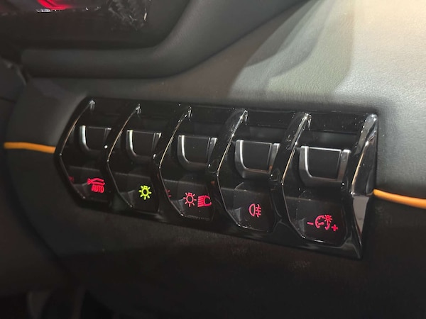 Used Lamborghini Aventador 2017 for sale - 75634074: Photo 43